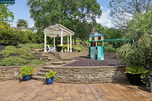 1980 Meadow Rd, Walnut Creek, CA 94595 - Photo 46