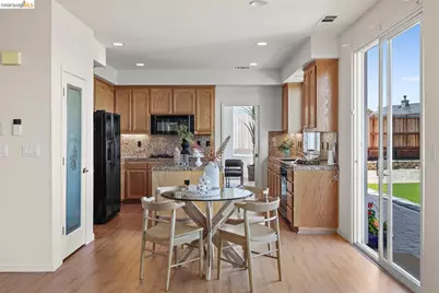 1285 Mokelumne Dr, Antioch, CA 94531 - Photo 10