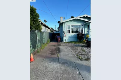[Address not provided], Oakland, CA 94605 - Photo 2