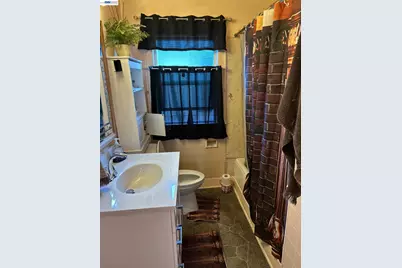 [Address not provided], Oakland, CA 94605 - Photo 14