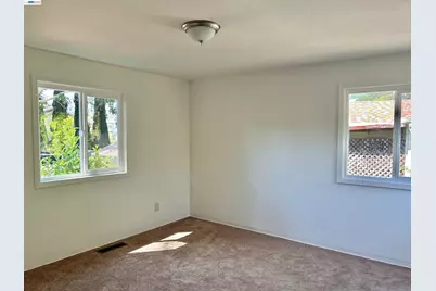 1947 E St, Hayward, CA 94541 - Photo 12