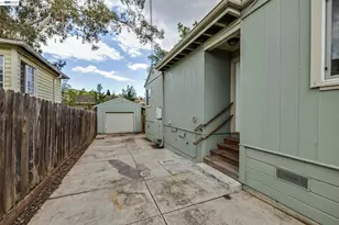 1947 E St, Hayward, CA 94541 - Photo 30