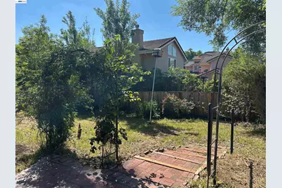 1947 E St, Hayward, CA 94541 - Photo 20