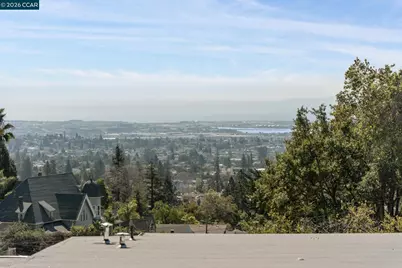 2090 Wrenn, Oakland, CA 94602 - Photo 36