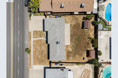 4874 Clinton, Fresno, CA 93703 - Photo 36