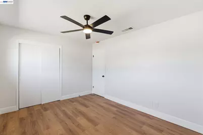 4874 Clinton, Fresno, CA 93703 - Photo 22