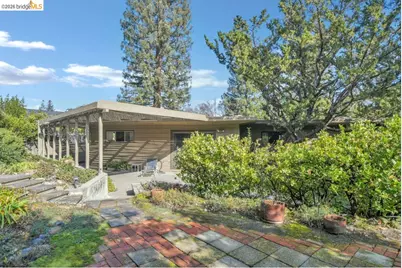 558 Lakewood Cir, Walnut Creek, CA 94598 - Photo 34