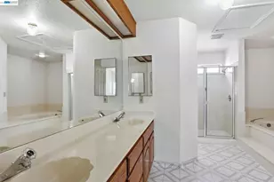 559 Cherry Way, Hayward, CA 94541 - Photo 14