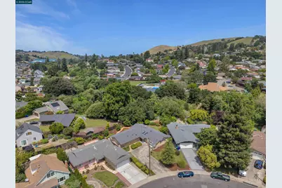 2319 Collins Ave, Pinole, CA 94564 - Photo 38