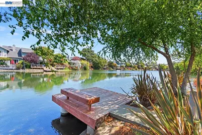 137 Parfait Ln, Alameda, CA 94502 - Photo 36