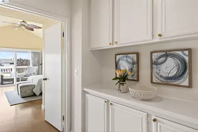 137 Parfait Ln, Alameda, CA 94502 - Photo 26