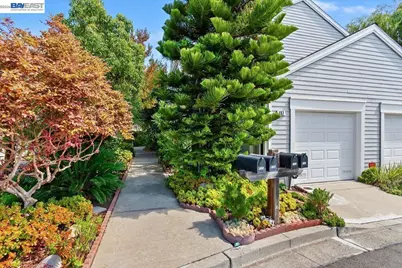 137 Parfait Ln, Alameda, CA 94502 - Photo 4