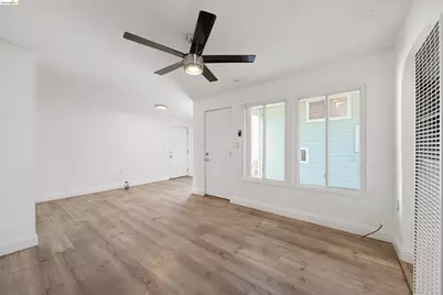 2735 11th St, Oakland, CA 94601 - Photo 48