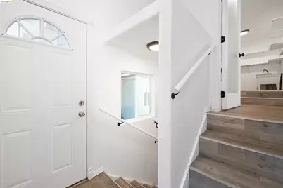 2735 11th St, Oakland, CA 94601 - Photo 30