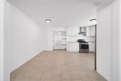 2735 11th St, Oakland, CA 94601 - Photo 12