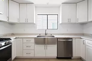 2735 11th St, Oakland, CA 94601 - Photo 16