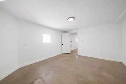 2735 11th St, Oakland, CA 94601 - Photo 42