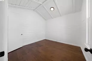 2735 11th St, Oakland, CA 94601 - Photo 18