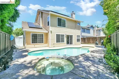 150 Trenton Cir, Pleasanton, CA 94566 - Photo 2