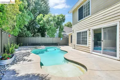 150 Trenton Cir, Pleasanton, CA 94566 - Photo 36