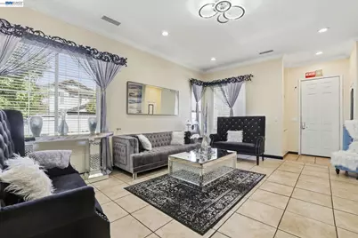 3209 Beretania Way, Sacramento, CA 95834 - Photo 4