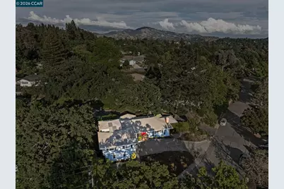 1026 Windsor Dr, Lafayette, CA 94549 - Photo 52