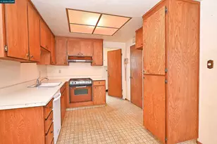 1409 Bel Air Dr, Concord, CA 94521 - Photo 14