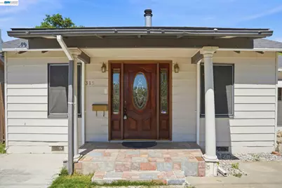 315 M St, Patterson, CA 95363 - Photo 2