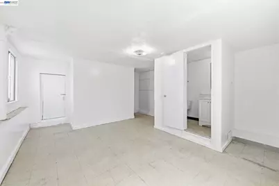 1829 22nd St, Oakland, CA 94606 - Photo 16