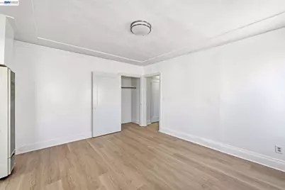 1829 22nd St, Oakland, CA 94606 - Photo 8