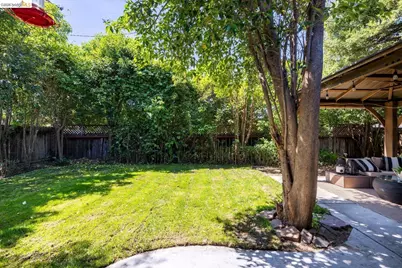 236 Plum, Vacaville, CA 95688 - Photo 24