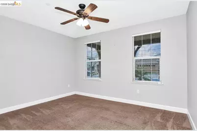 8461 Pinehollow Cir, Discovery Bay, CA 94505 - Photo 16