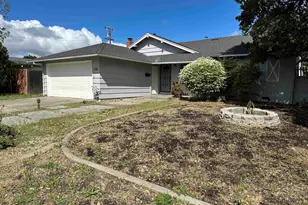 378 Acacia St, Fairfield, CA 94533 - Photo 2