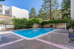 2005 Pleasant Valley Ave, Oakland, CA 94611 - Photo 42