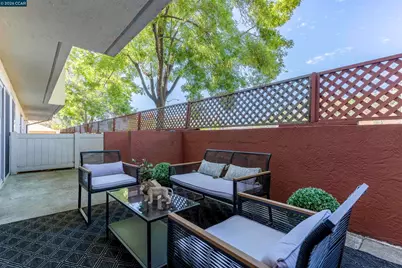 2005 Pleasant Valley Ave #103, Oakland, CA 94611 - Photo 36