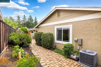 2095 Robb Rd, Walnut Creek, CA 94596 - Photo 16
