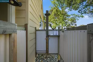 142 Crestview Dr, Orinda, CA 94563 - Photo 26
