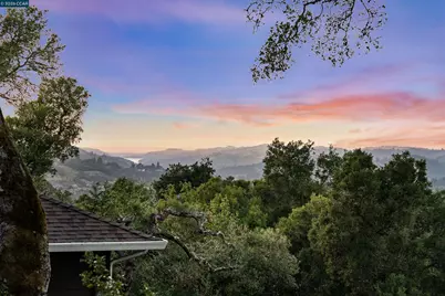 142 Crestview Dr, Orinda, CA 94563 - Photo 46