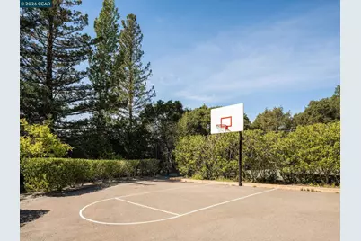 8 Sycamore Rd, Orinda, CA 94563 - Photo 10