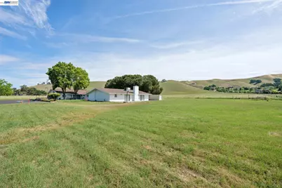 6656 Alisal St, Pleasanton, CA 94566 - Photo 14