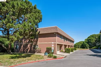61 Parkview Ter, San Pablo, CA 94806 - Photo 32