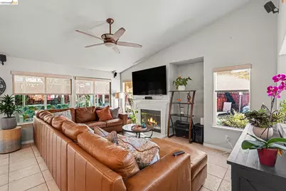 4437 Montara Dr, Antioch, CA 94531 - Photo 14