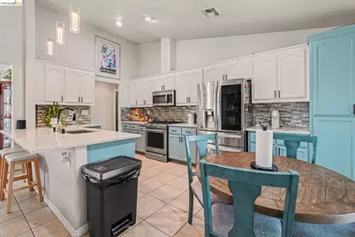 4437 Montara Dr, Antioch, CA 94531 - Photo 38