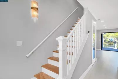 17106 Creekside Cir, Morgan Hill, CA 95037 - Photo 12