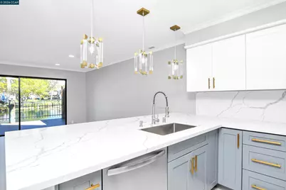 17106 Creekside Cir, Morgan Hill, CA 95037 - Photo 10