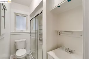 1415 Hampel St, Oakland, CA 94602 - Photo 24