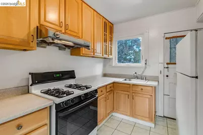 1415 Hampel Street, Oakland, CA 94602 - Photo 28