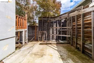 1415 Hampel St, Oakland, CA 94602 - Photo 34