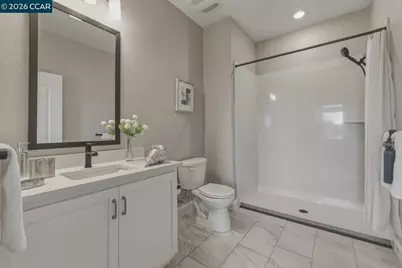 210 Waters Park Cir #304, San Mateo, CA 94403 - Photo 28