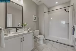 210 Waters Park Cir, San Mateo, CA 94403 - Photo 28